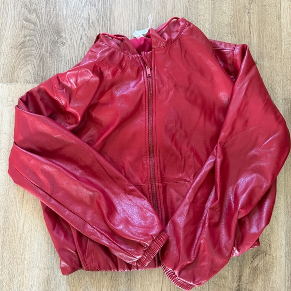 Red Leather Set - Picture 2 of 4